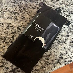 Torrid leggings size 1